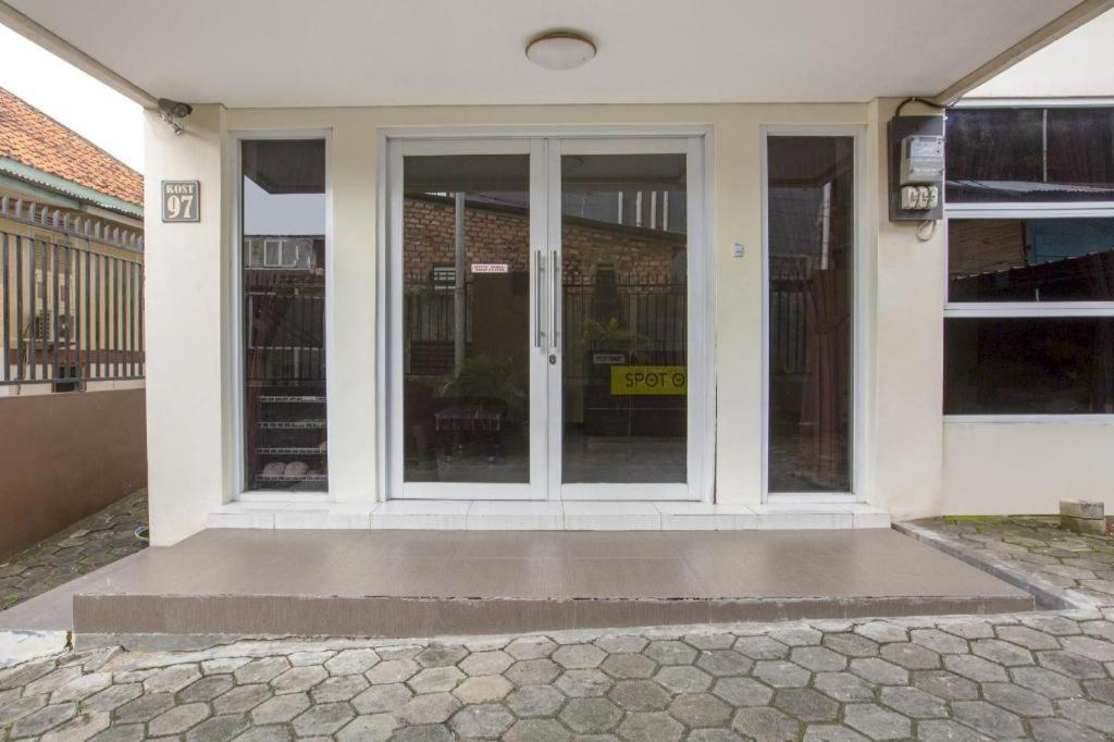 Reddoorz Syariah Near Transmart Mall Palembang Eksteriør bilde